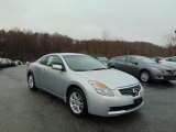2008 Nissan Altima 3.5 SE Coupe Front 3/4 View