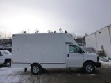 2015 Summit White Chevrolet Express Cutaway 3500 Moving Van #100637108