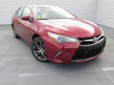 2015 Toyota Camry XSE Front 3/4 View