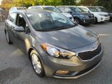 2015 Kia Forte5 EX Front 3/4 View