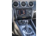 2010 Audi TT S 2.0 TFSI quattro Coupe Controls