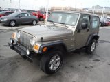 2004 Jeep Wrangler X 4x4 Front 3/4 View
