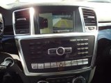 2015 Mercedes-Benz GL 63 AMG 4Matic Controls