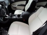2015 Dodge Charger SXT Front Seat
