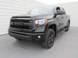 2015 Toyota Tundra TRD Pro CrewMax 4x4 Front 3/4 View