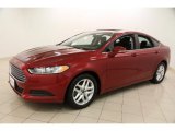 2013 Ford Fusion SE Front 3/4 View