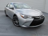 2015 Toyota Camry XSE Front 3/4 View