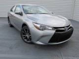 2015 Toyota Camry XSE Front 3/4 View