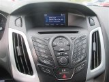 2014 Ford Focus SE Sedan Controls