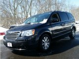 2009 Brilliant Black Crystal Pearl Chrysler Town & Country Touring #101993670