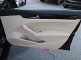 2014 Volkswagen Passat 1.8T SEL Premium Door Panel