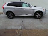 Bright Silver Metallic Volvo XC60 in 2015