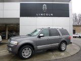 2013 Lincoln Navigator 4x4 Front 3/4 View