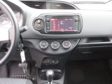2015 Toyota Yaris 5-Door LE Controls