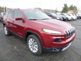2015 Jeep Cherokee Limited 4x4 Front 3/4 View