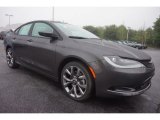 2015 Chrysler 200 S Front 3/4 View