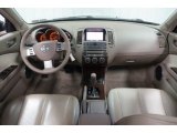 2005 Nissan Altima 3.5 SL Blond Interior