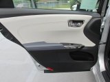 2015 Toyota Avalon XLE Premium Door Panel