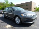 2016 Magnetic Metallic Ford Fusion SE #103975698