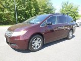 2013 Honda Odyssey EX-L Front 3/4 View