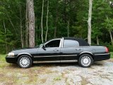 2005 Lincoln Town Car Black