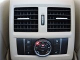 2013 Mercedes-Benz GL 450 4Matic Controls