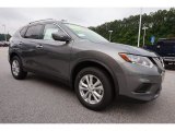 2015 Nissan Rogue SV Front 3/4 View