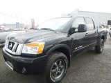 2015 Nissan Titan PRO-4X Crew Cab 4x4 Front 3/4 View