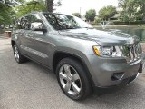 2012 Jeep Grand Cherokee Overland 4x4 Front 3/4 View