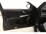 2012 Toyota Camry SE Door Panel