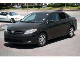 2013 Toyota Corolla L Front 3/4 View