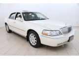 2007 White Chocolate Tri-Coat Lincoln Town Car Signature Limited #105927309