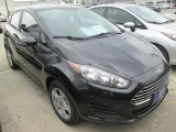 2015 Tuxedo Black Metallic Ford Fiesta SE Hatchback #105990146