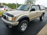 2004 Toyota Tacoma V6 Xtracab 4x4 Front 3/4 View