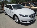 2015 Oxford White Ford Taurus SE #106150939