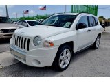 2007 Jeep Compass Limited Front 3/4 View