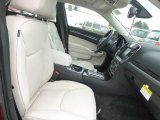 2015 Chrysler 300 C AWD Black/Linen Interior