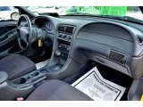 2002 Ford Mustang V6 Coupe Dashboard
