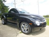 2005 Chevrolet SSR  Front 3/4 View
