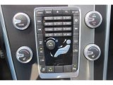 2016 Volvo XC60 T6 AWD R-Design Controls