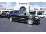 2016 Brilliant Black Crystal Pearl Chrysler Town & Country Touring #106811035