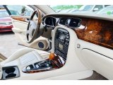 2004 Jaguar XJ Vanden Plas Dashboard