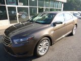 2015 Ford Taurus Limited AWD Front 3/4 View