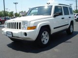 2006 Stone White Jeep Commander  #10680860