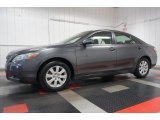 2007 Toyota Camry Hybrid Front 3/4 View
