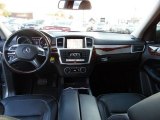 2013 Mercedes-Benz ML 550 4Matic Dashboard