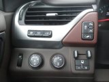 2016 Chevrolet Suburban LTZ 4WD Controls