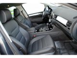 2013 Volkswagen Touareg VR6 FSI Sport 4XMotion Front Seat