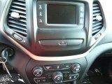 2016 Jeep Cherokee Latitude 4x4 Controls