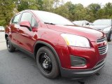 2016 Chevrolet Trax LS Front 3/4 View